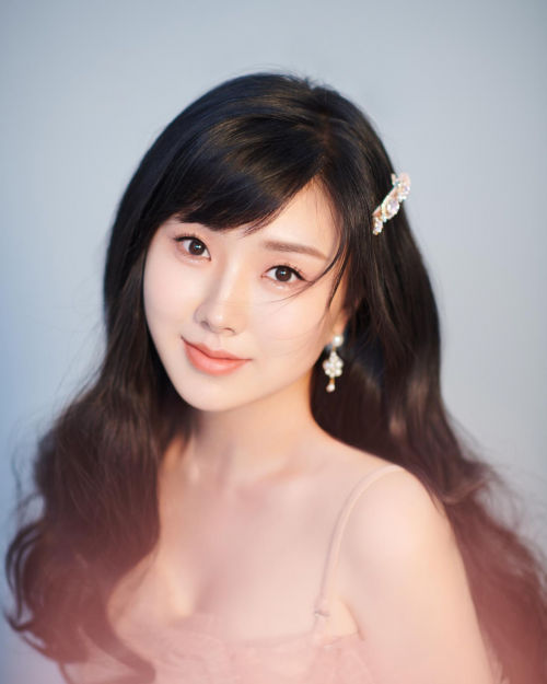 肖洋《放歌新时代》《心中的歌唱》喜迎中秋祝福大家团团圆圆